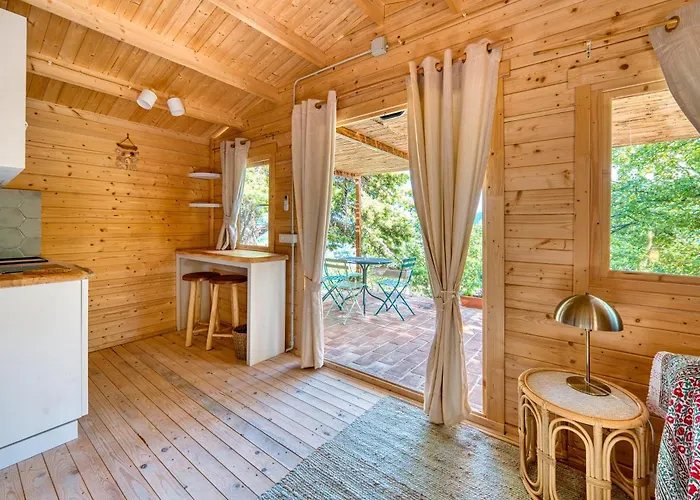 Apartament La Casetta Nel Bosco Asyż